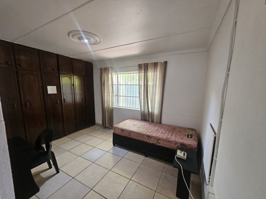 10 Bedroom Property for Sale in Brandwag Free State